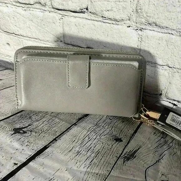 Badgley Mischka Allover Grey Wristlet Wallet Cellphone Pocket Purse Studs New - Picture 2 of 5